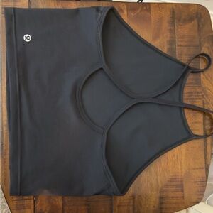 black lululemon workout cropped tank, size 4